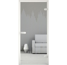 Glastür mit linearem Dekor und Beschlägen in einem Wohnraum