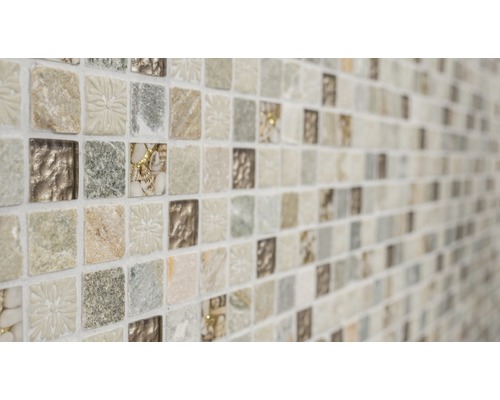 Mosaikfliesen mit verschiedenen Mustern