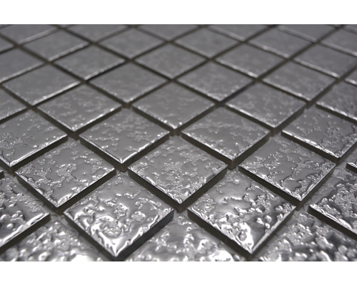 Quadratische Mosaikfliesen aus Metall
