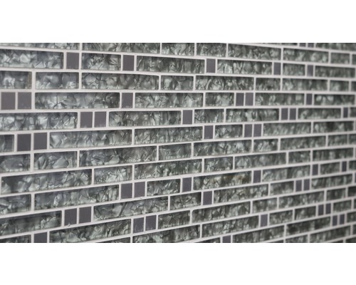 Mosaikfliese mit rechteckigen und quadratischen Elementen