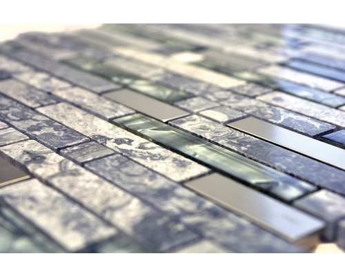 Mosaikfliesen aus Stein, Glas und Metall