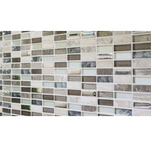 Mosaikfliesen mit rechteckigem Format, verschiedenen Texturen und Oberflächen