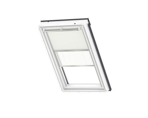 Dachfenster mit Sonnenschutz und Jalousie