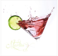 Glas Cosmopolitan Martini mit Limette und Eiswürfel