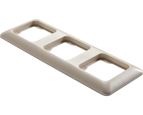 Dreifachrahmen zur Installation von Schaltern und Steckdosen