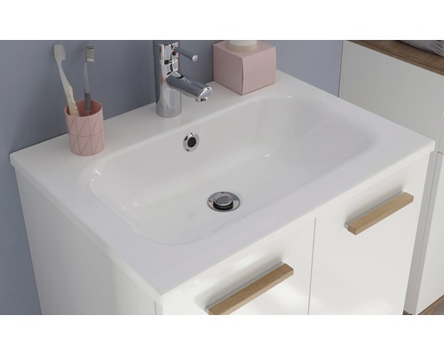 Waschbeckenunterschrank mit weißem Becken, Armatur und Ablagefläche