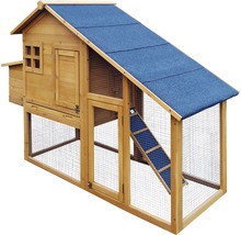 Hühnerstall aus Holz mit Rampe und Dachpappe