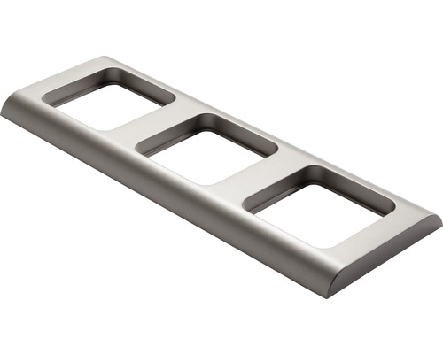 Abdeckung für drei Schalter oder Steckdosen