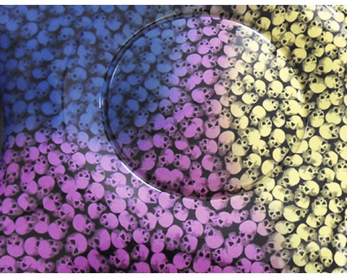 Folie mit Totenkopfmuster