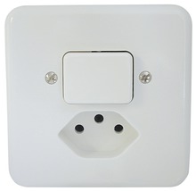 Steckdose mit Schalter für Elektroinstallation