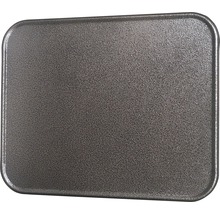 Rechteckige Backform mit abgerundeten Ecken.