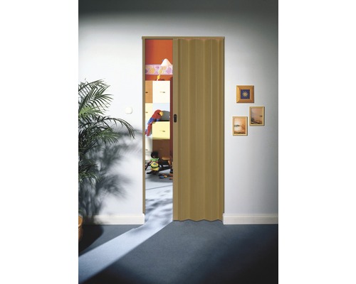 Zimmer mit Falttür vor einem Kinderzimmer