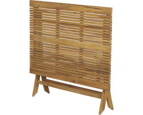 Zusammengeklappter Gartentisch aus Holz