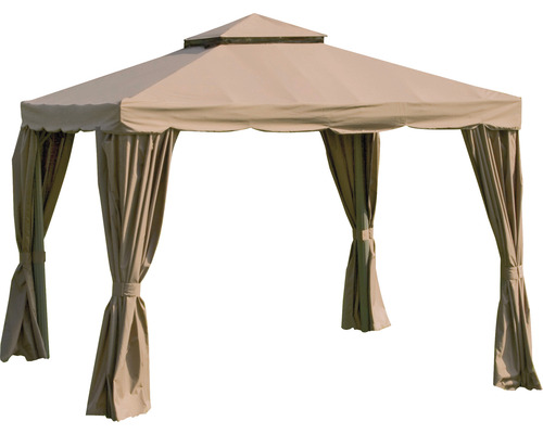 Pavillon mit Vorhängen