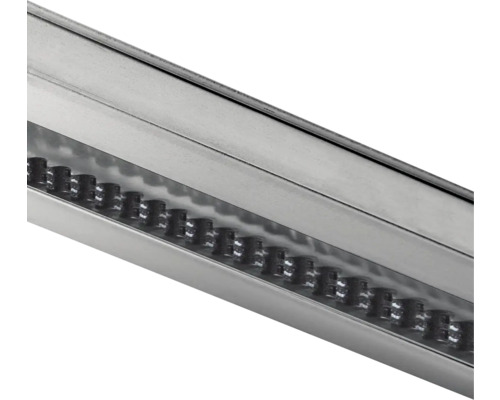 Detailansicht einer Garagentorlaufschiene aus Metall