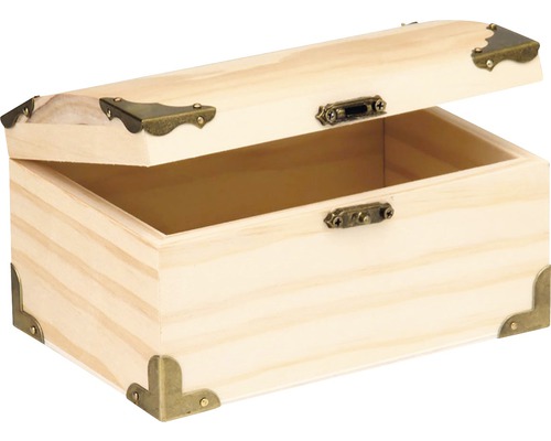 Geöffnete Holzkiste mit Beschlägen