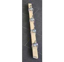 Holzbalken mit mehreren Schraubzwingen