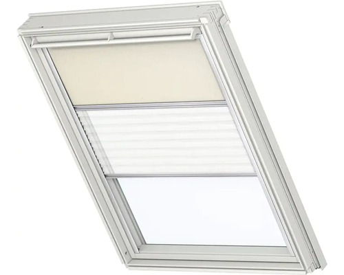Dachfenster mit Verdunkelungsrollo und Plissee