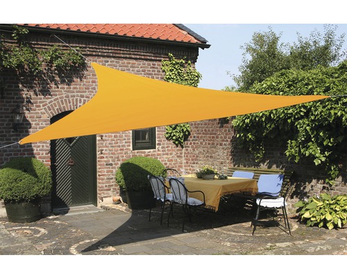 PeddyShield Dreiecksonnensegel 3,2 x 3,2 x 3,2 m, aus wasser- und windabweisenden PES 280 g/m², sonnengelb
