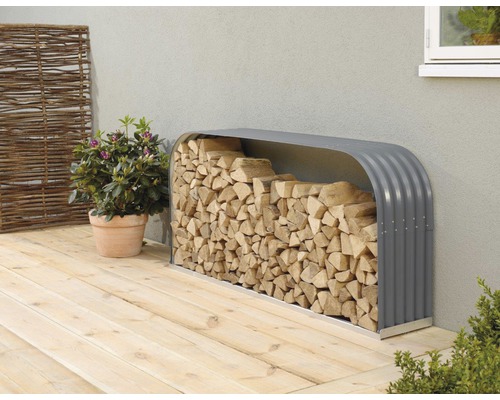 Kaminholzunterstand Vitavia Ardor 401 flach 210x40x100 cm granit Holzlager mit gestapeltem Brennholz auf einer Terrasse