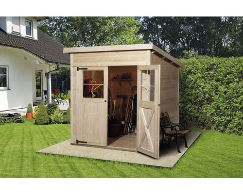 Gartenhaus weka 325 Gr.1 mit Fußboden 222 x 198 cm natur Garten Szene mit Gerätehaus aus Holz mit geöffneten Türen.