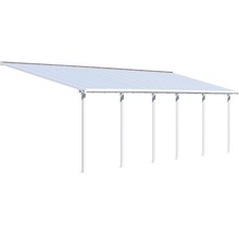 Freistehendes Carport mit transparentem Dach und weißen Pfosten.