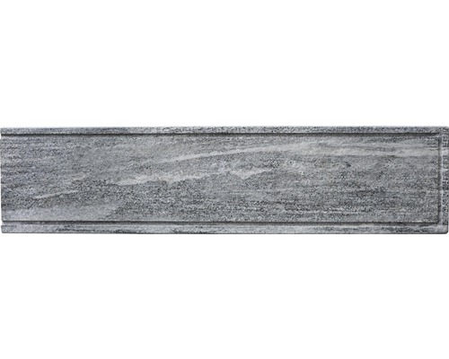 Graue Bordüre aus Stein