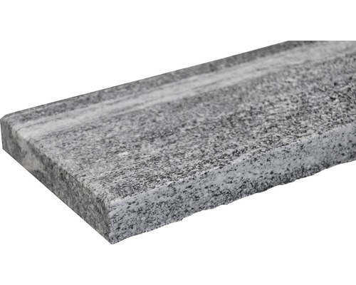 Bordstein aus Granit