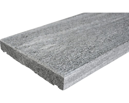 Bordstein aus Granit