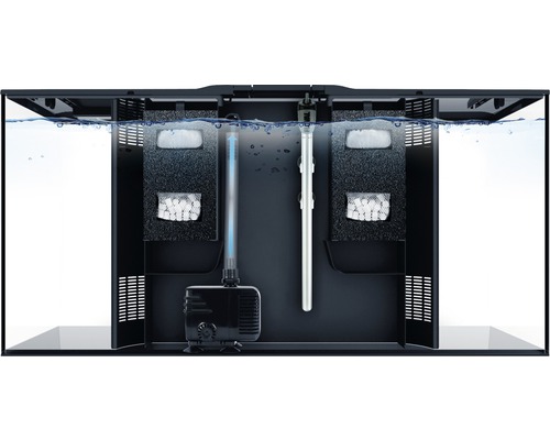 Innenansicht eines Aquariums mit Filter, Pumpe und Heizstab