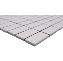Mosaikfliesen in rechteckiger Form