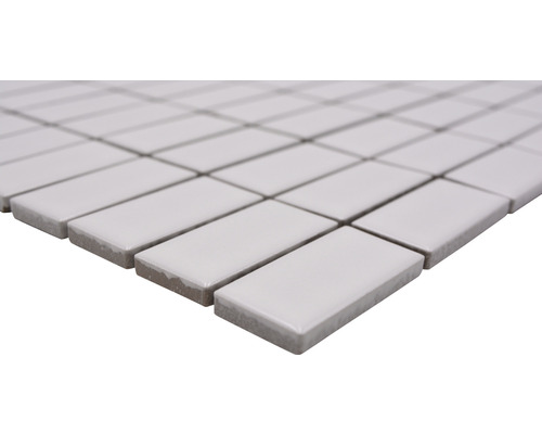 Mosaikfliesen in rechteckiger Form