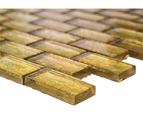 Nahaufnahme von Mosaikfliesen aus Glas