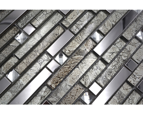 Mosaikfliesen mit Glas- und Spiegelelementen