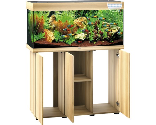 Aquarium mit Unterschrank und Innenausstattung mit Fischen und Pflanzen.