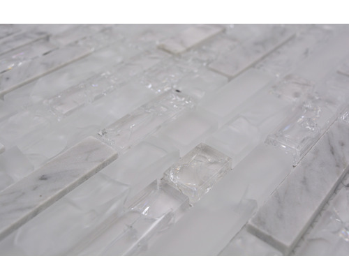 Mosaikfliese aus Glas und Marmor