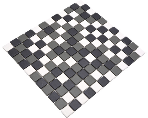 Mosaikfliesen mit Schachbrettmuster