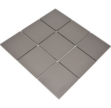 Neun quadratische Mosaikfliesen