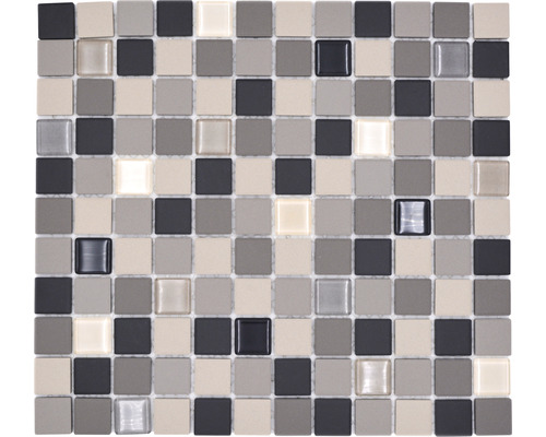 Mosaikfliese mit quadratischen Steinen in verschiedenen Grautönen