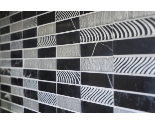 Wandfliesen mit geometrischem Muster
