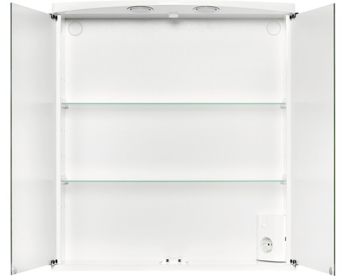 Geöffneter Spiegelschrank mit Glasböden und Steckdose