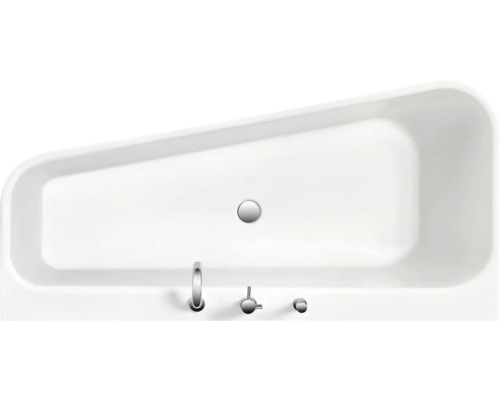Badewanne mit Ablaufgarnitur und Armaturen