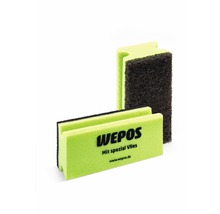 Zwei Reinigungsschwämme von Wepos mit speziellem Vlies
