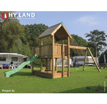 Spielplatz mit Rutsche, Schaukel und Sandkasten