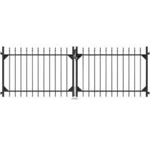 Doppelflügeltor aus Metall mit Speerspitzen