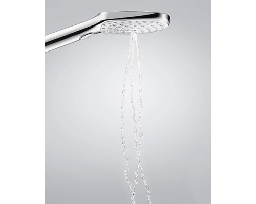 Handbrause mit fließendem Wasser