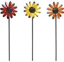 Drei Gartenstecker mit Blumenköpfen aus Metall