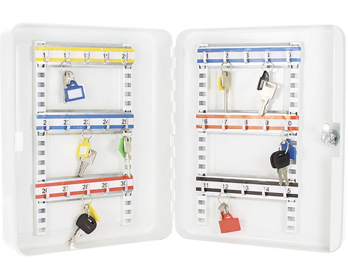 Geöffneter Schlüsselschrank mit Schlüsselhaken und Schloss