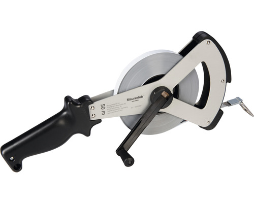 Bandmaß mit Handgriff und einer Länge von 50 Meter.