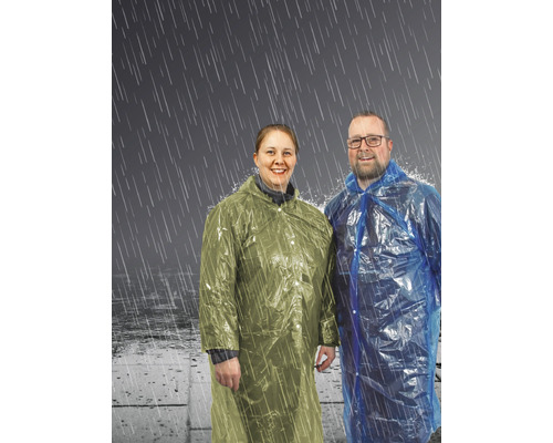 Zwei Personen mit Regenmänteln im Regen